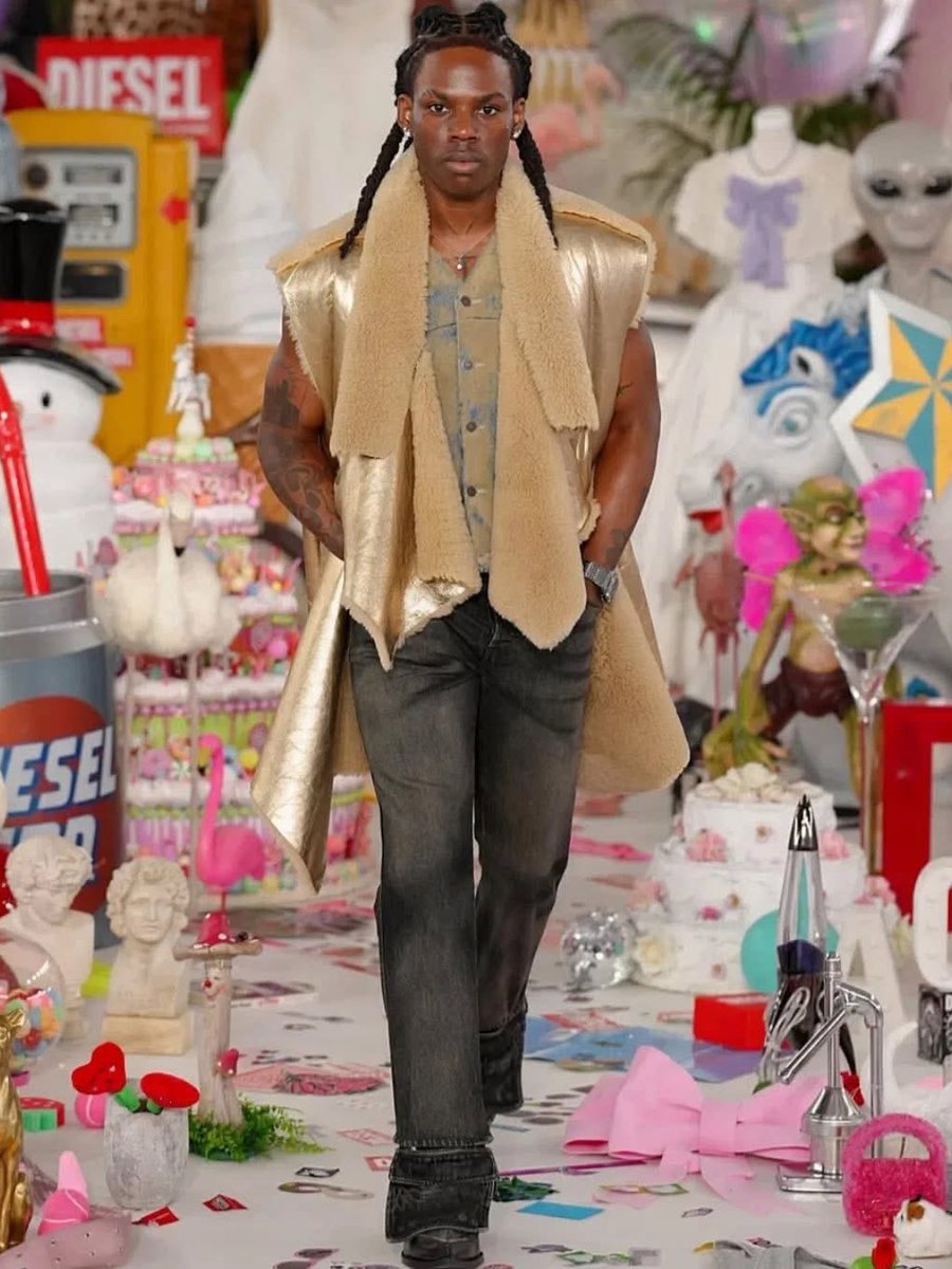 Runway walk, Milan Fashion Week